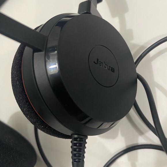 Jabra Evolve 20 UC Wired Headset, AI noise canceling headset - Picture 5 of 6